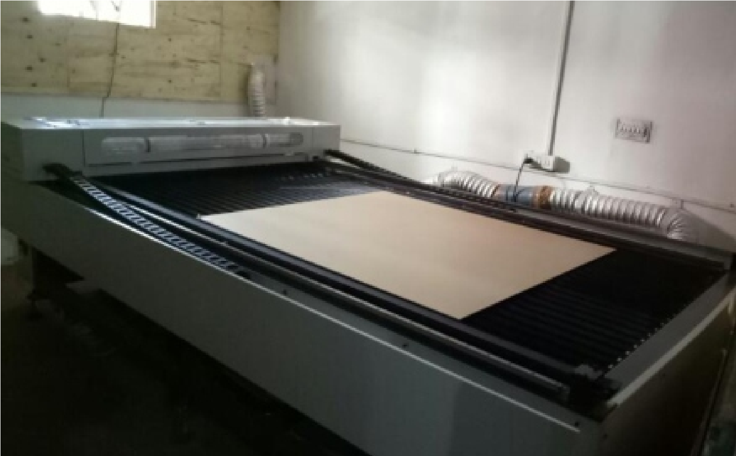 Laser Machine 4x8Ft